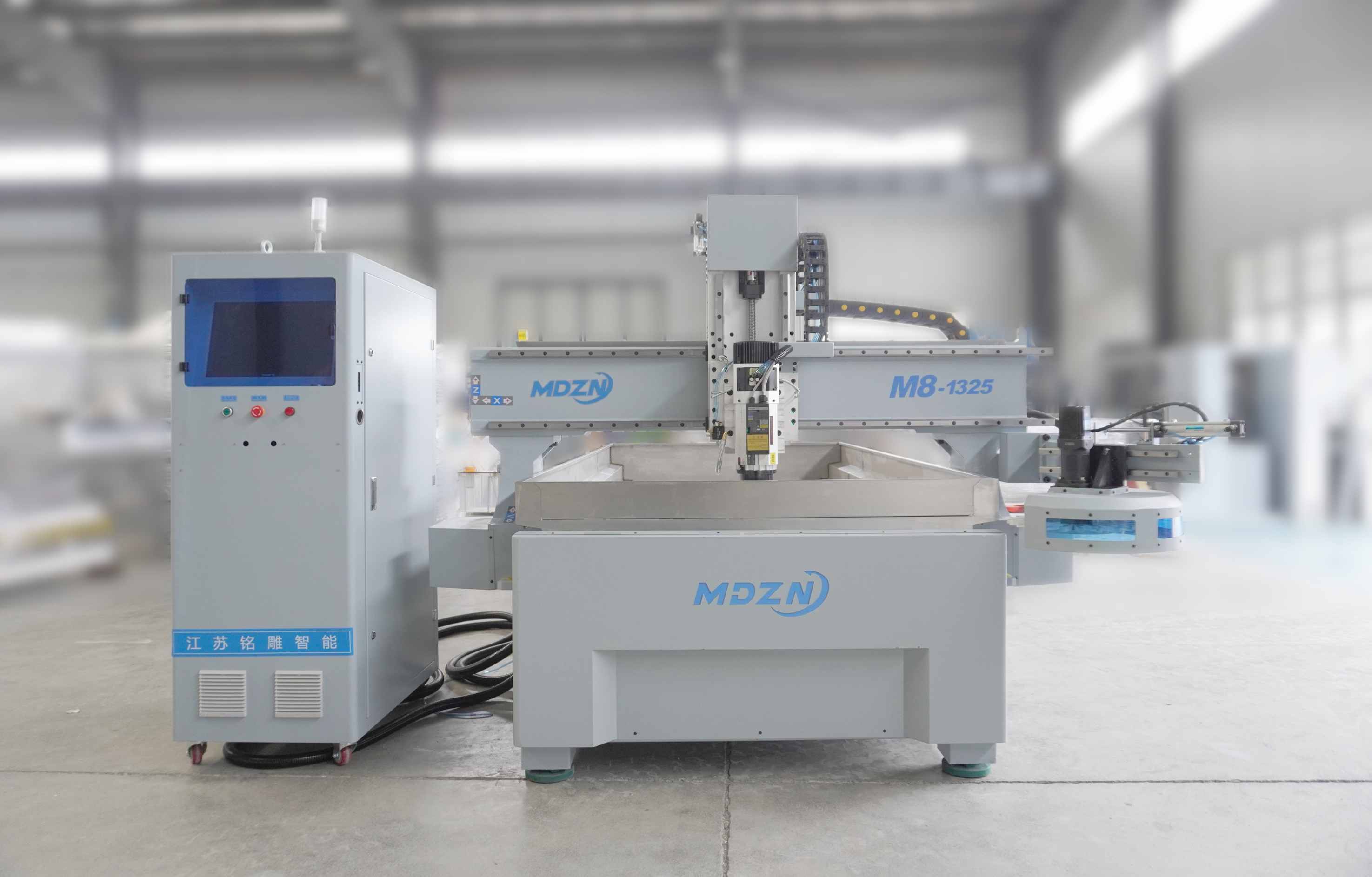 ماكينة تشكيل المعادن CNC طراز M8-1325