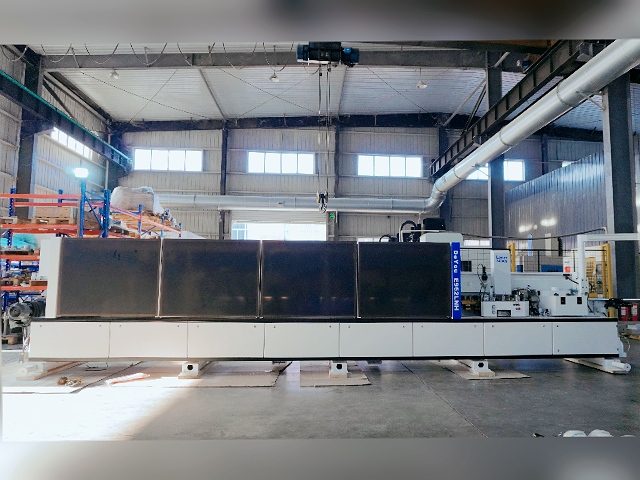 ماكينة لصق حواف الألواح الضيقة E952LNH مع وظيفة المحاذاة الأفقية