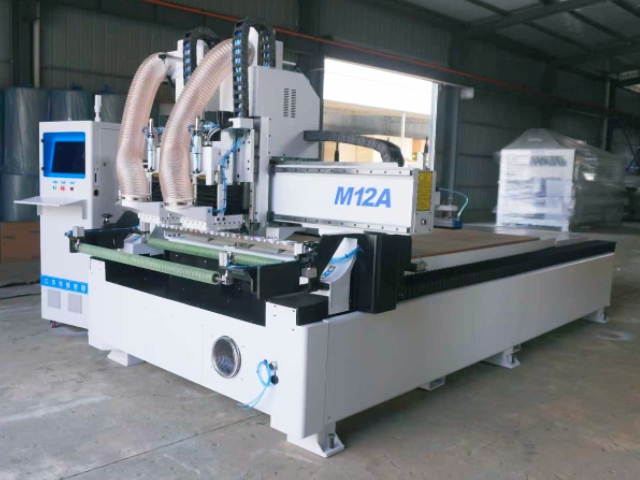 ماكينة نقش CNC طراز M12A + مغزلان مزدوجان + مخزن أدوات سعة 12 أداة