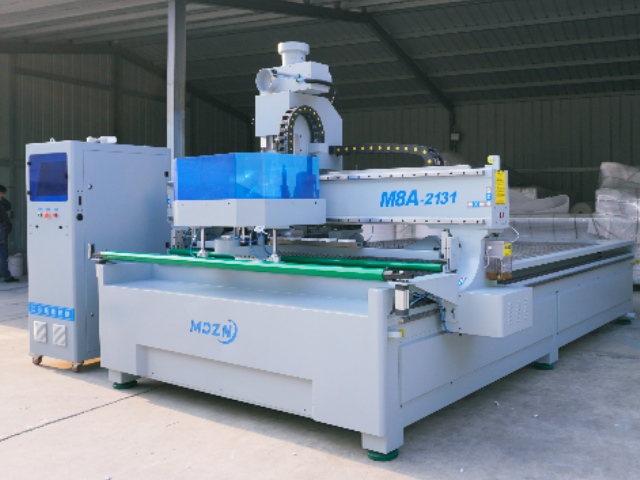 جهاز توجيه CNC M8 (6 × 10) مزود بمغير أدوات أوتوماتيكي بـ 8 محطات