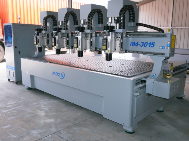 مركز تشغيل الأخشاب M4-3015